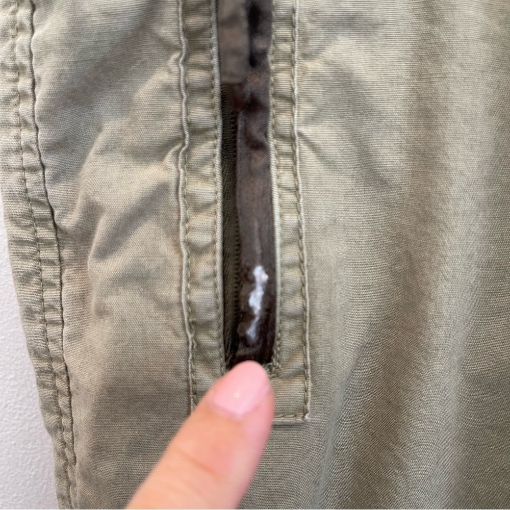 Abercrombie & Fitch Womens Pants Size S Green Low Rise Cargo Cropped Pants - Picture 4 of 16